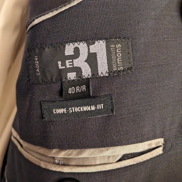 Men's Suit - Picture 2 of 7